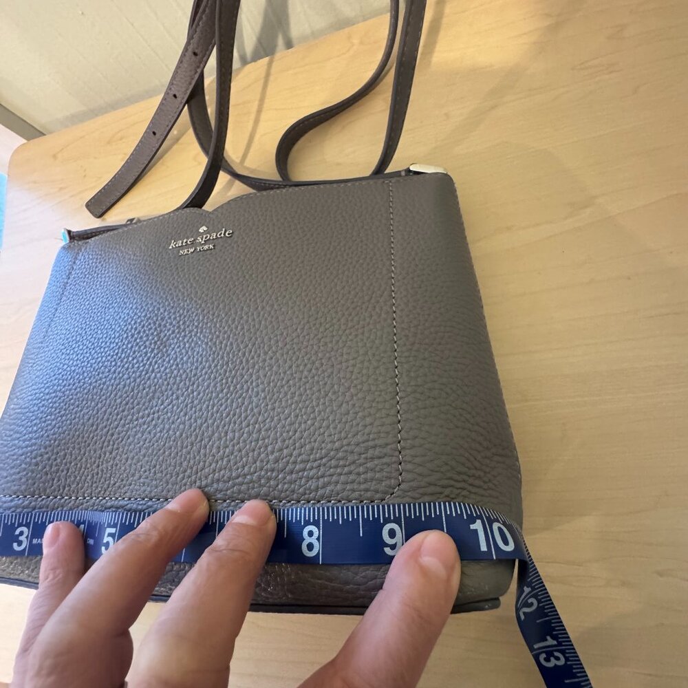 Kate Spade Harlow Crossbody – Pebbled Leather – Hare Grey - Picture 13 of 16